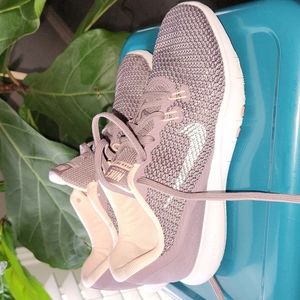 Nike Flex Tr 7 Sneakers